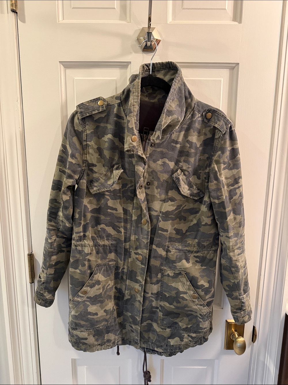 Women’s Camouflage Utility Jacket - Green Camo